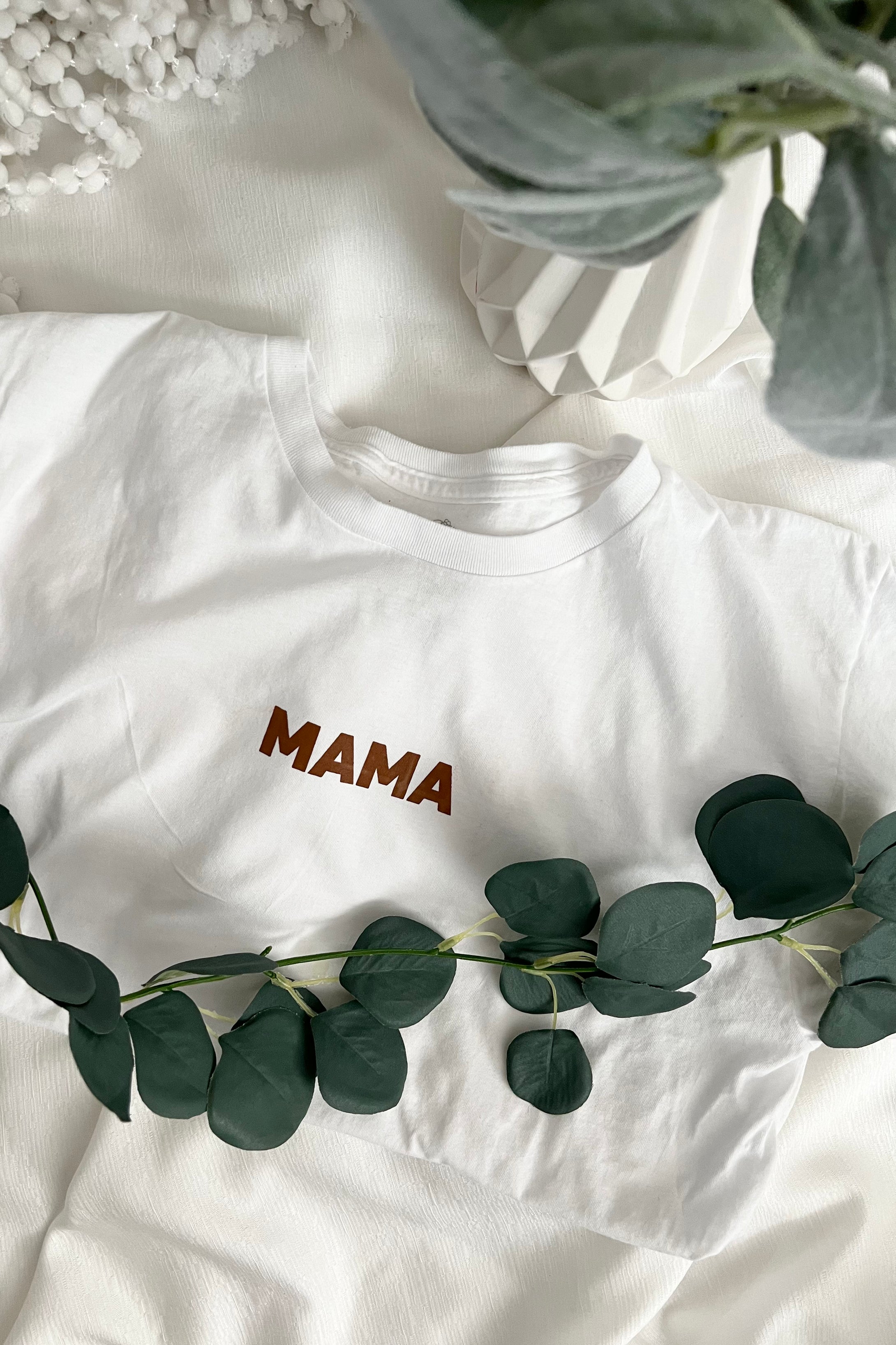 T-shirt “Mama”